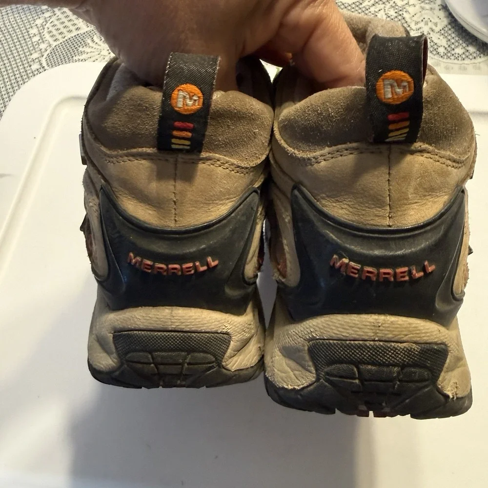 Merrell Beige Radius Mid W/Vibram Sole Waterproof Lace Up Hiking Boots Size 7.5
